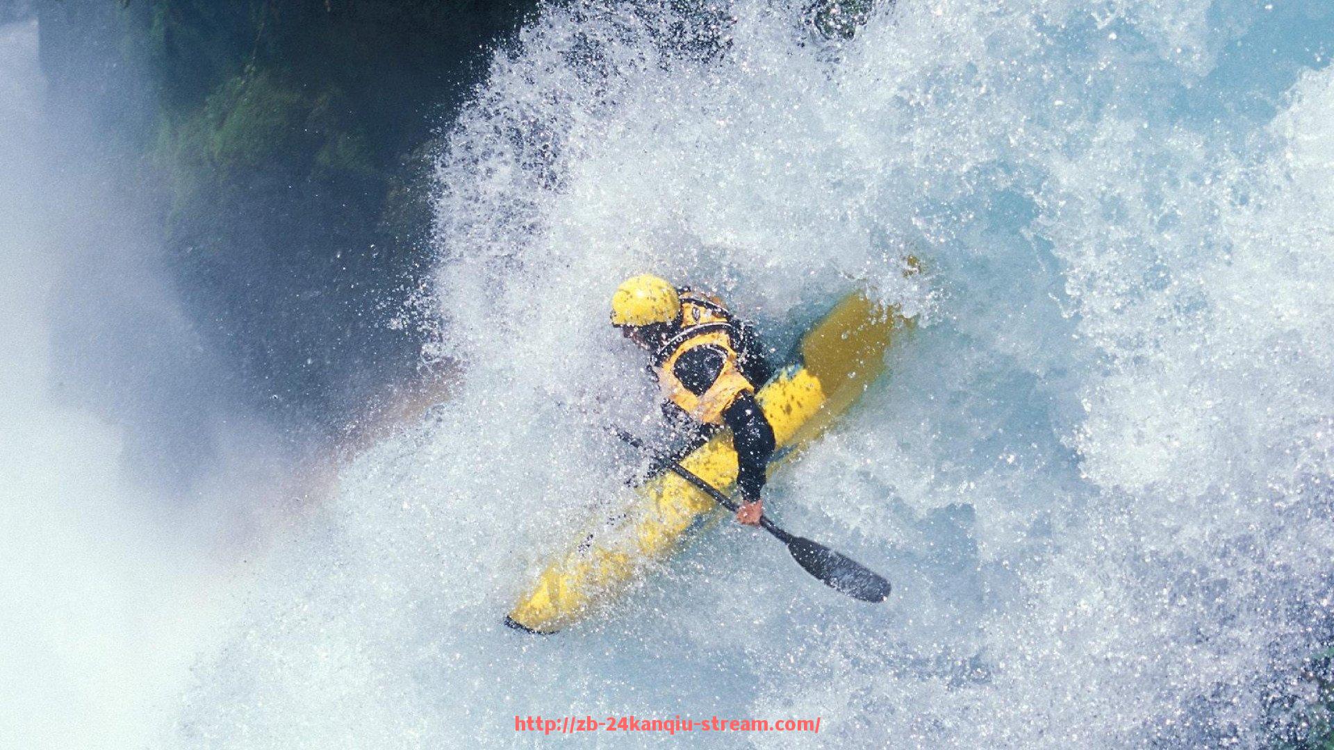 24看球直播网-青少年篮球比赛中裁判素质直接影响参赛体验和水平提升